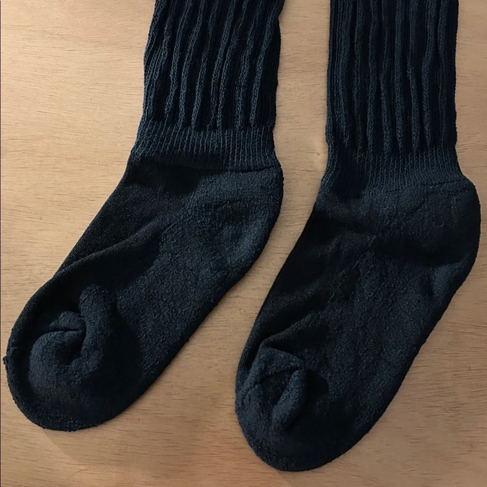 Discontinued!! New Women’s Hooters girl 👀🤩 Uniform Socks One size Medium Length